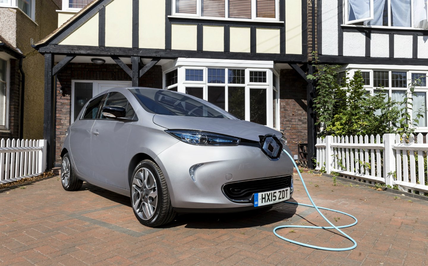 How Much Does It Cost To Charge An Electric Car 