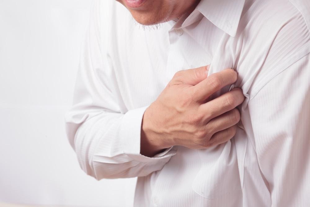 Pain In Right Side Chest When Sneezing