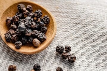 Black Pepper Seeds and Honey for Liver Detoxification